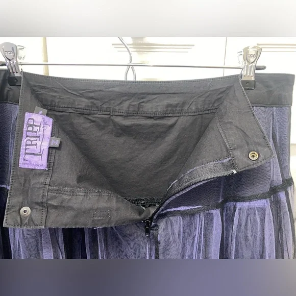 TRIPP NYC RARE! Y2K PURPLE & BLACK LAYERED TULLE SKIRT - Picture 3 of 8